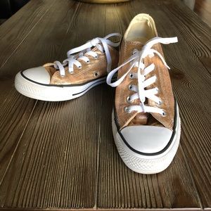 Women’s converse